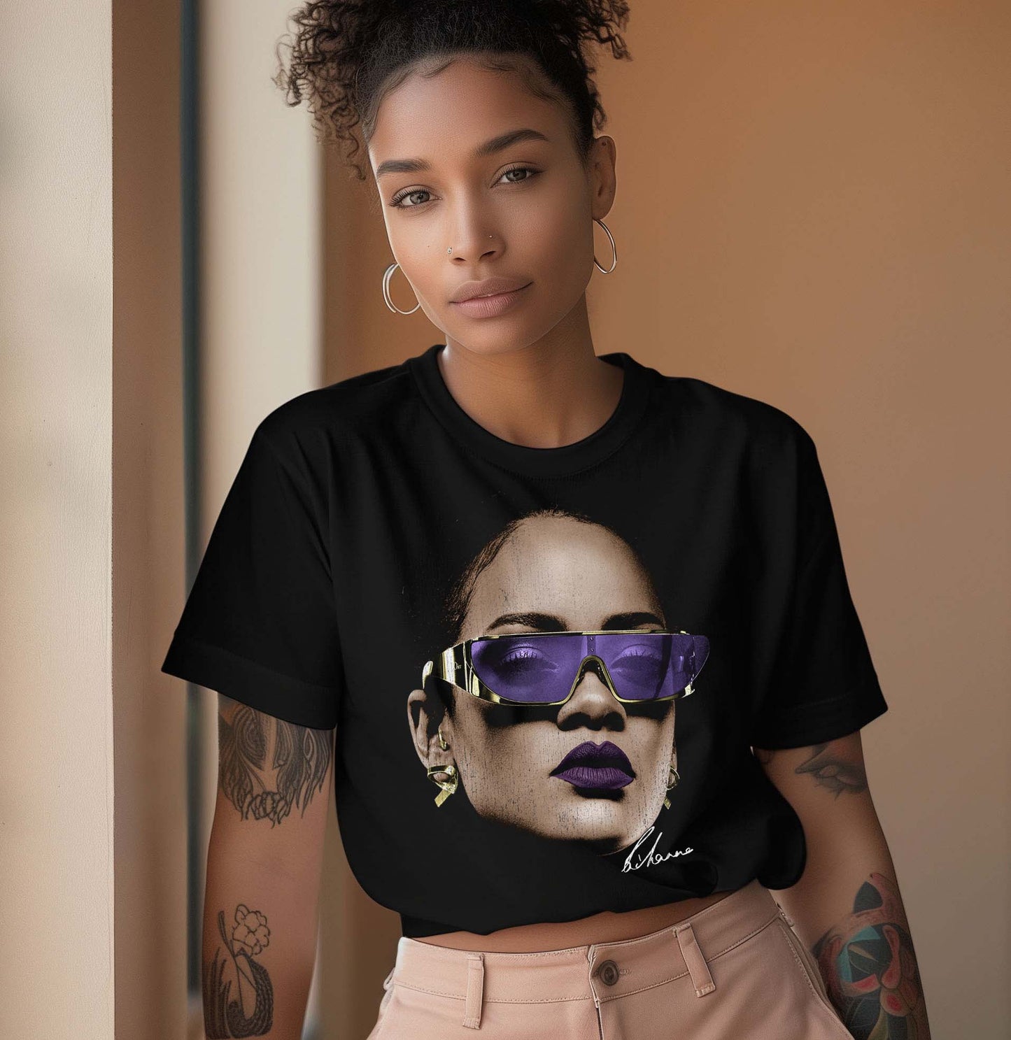 RIHANNA - Vintage Unisex T-Shirt