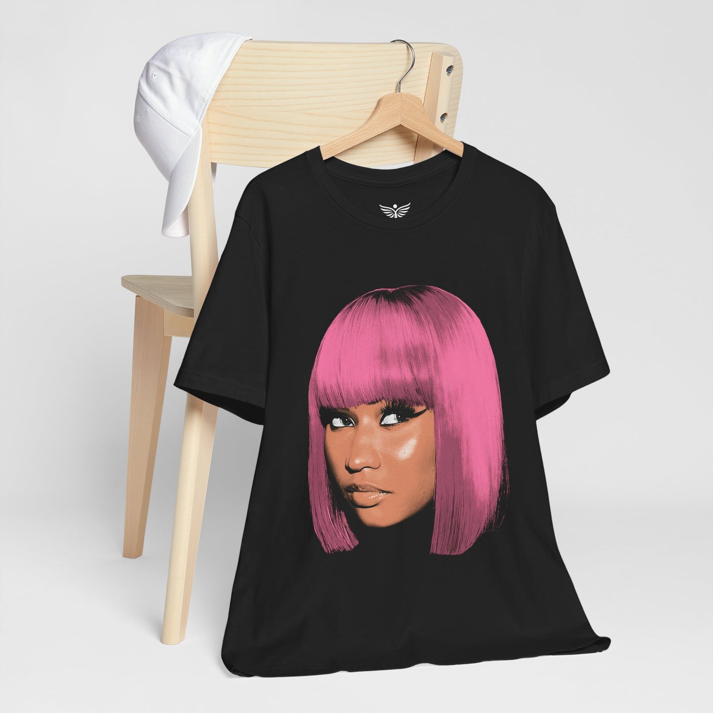 NICKI MINAJ - Vintage Unisex T-Shirt