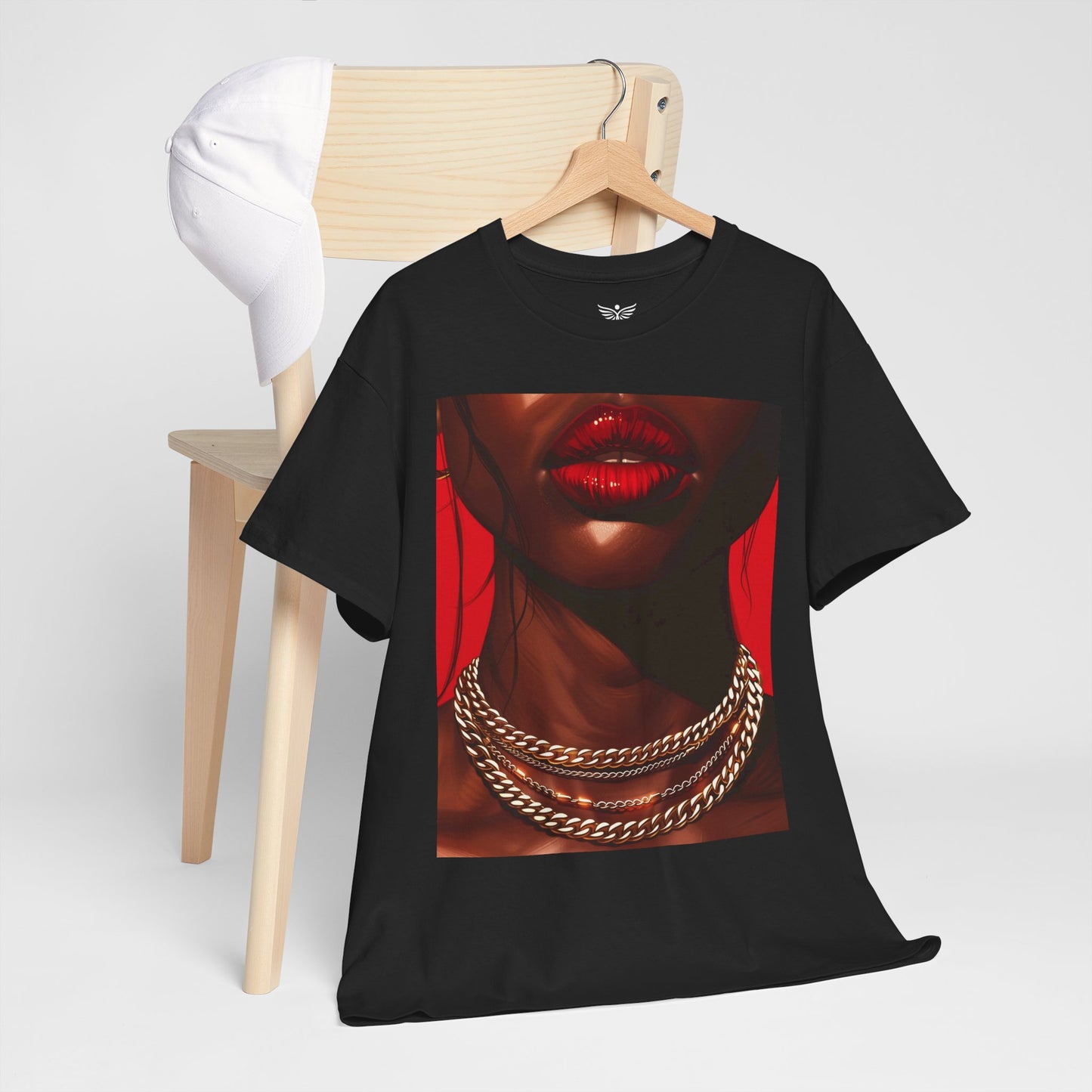 RED LIPS GOLD CHAINS - Unisex t-Shirt