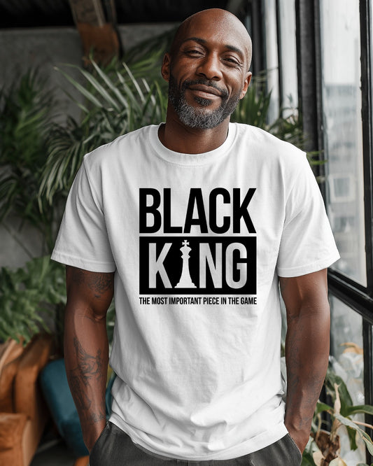 BLACK KING CHESS - T-Shirt