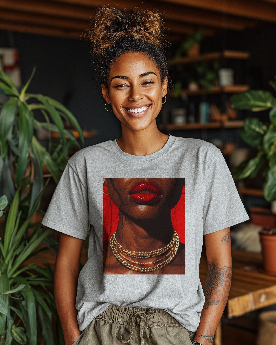 RED LIPS GOLD CHAINS Graphic T-Shirt