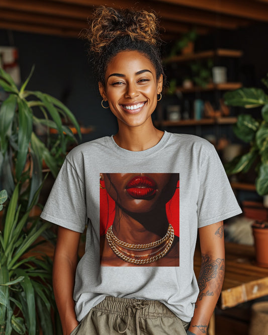 RED LIPS GOLD CHAINS - T-Shirts